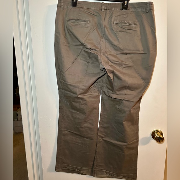 Gap gray khaki pants size 16R - Picture 7 of 13